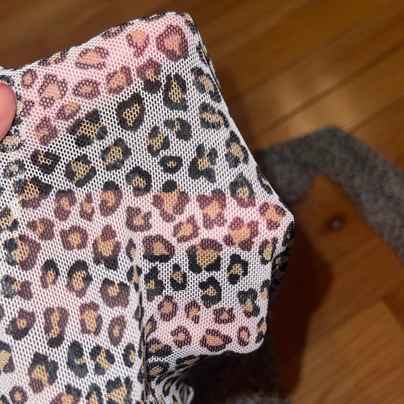 Sheer Leopard Print Bodysuit - Picture 4 of 4